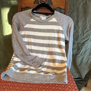 Nine Eight Striped Crewneck Sweatshirt | Girl’s Small